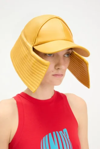 La casquette marin jaune