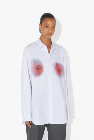 La chemise à imprimé « Red Blurry Roses »