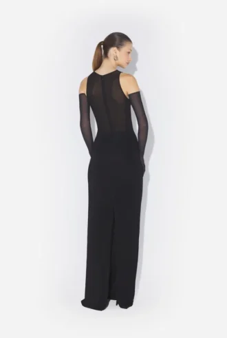 La robe conique noire