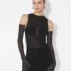 La robe conique noire