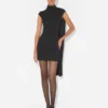 La robe courte conique