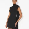 La robe courte conique