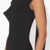 La robe courte conique