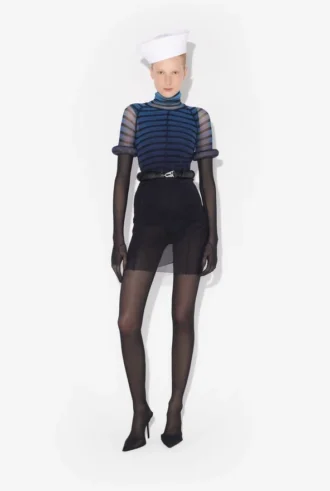 La robe courte à rayures 3D