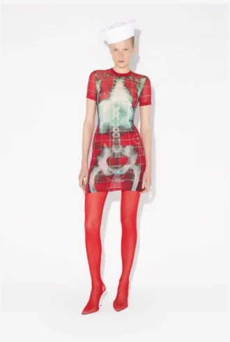 La robe courte rouge Squeletor