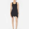 La robe à jarretières noire