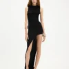 La robe longue asymétrique La robe longue asymétrique