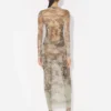 La robe longue beige Madaillon