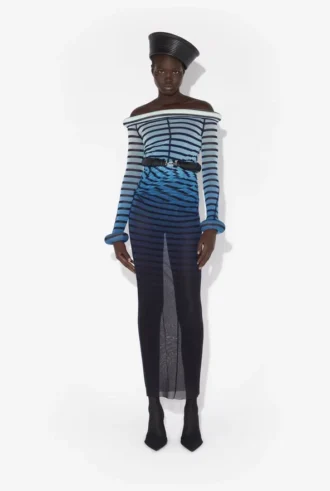 La robe longue à rayures 3D