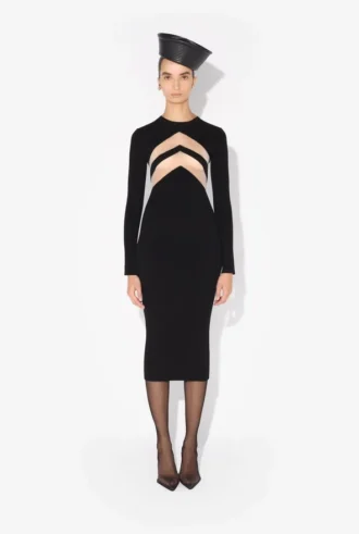 La robe noire à Chevrons La robe noire à Chevrons