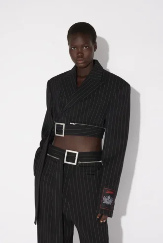 La veste de costume courte