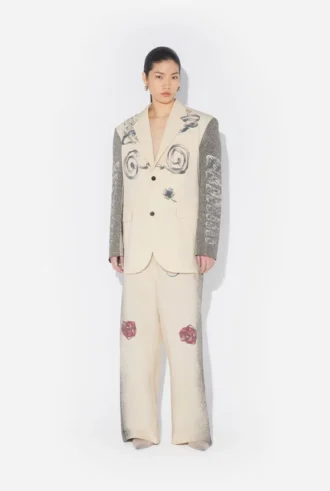 La veste de costume multi-tatouages