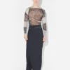 Le haut gris « Blurry Roses »