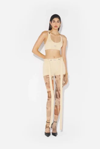 Le short beige à patch Gaultier