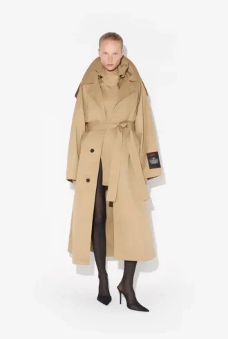 Le trench-coat déstructuré Le trench-coat déstructuré