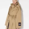 Le trench-coat déstructuré