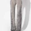 Réédition – le pantalon bleu marine Body Morph Réédition – le pantalon bleu marine Body Morph